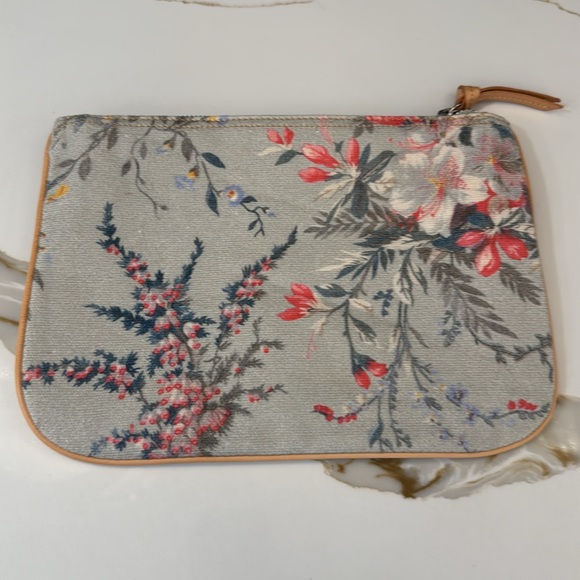 ❤️Sale❤️Zimmermann Floral Pouch - Picture 4 of 16